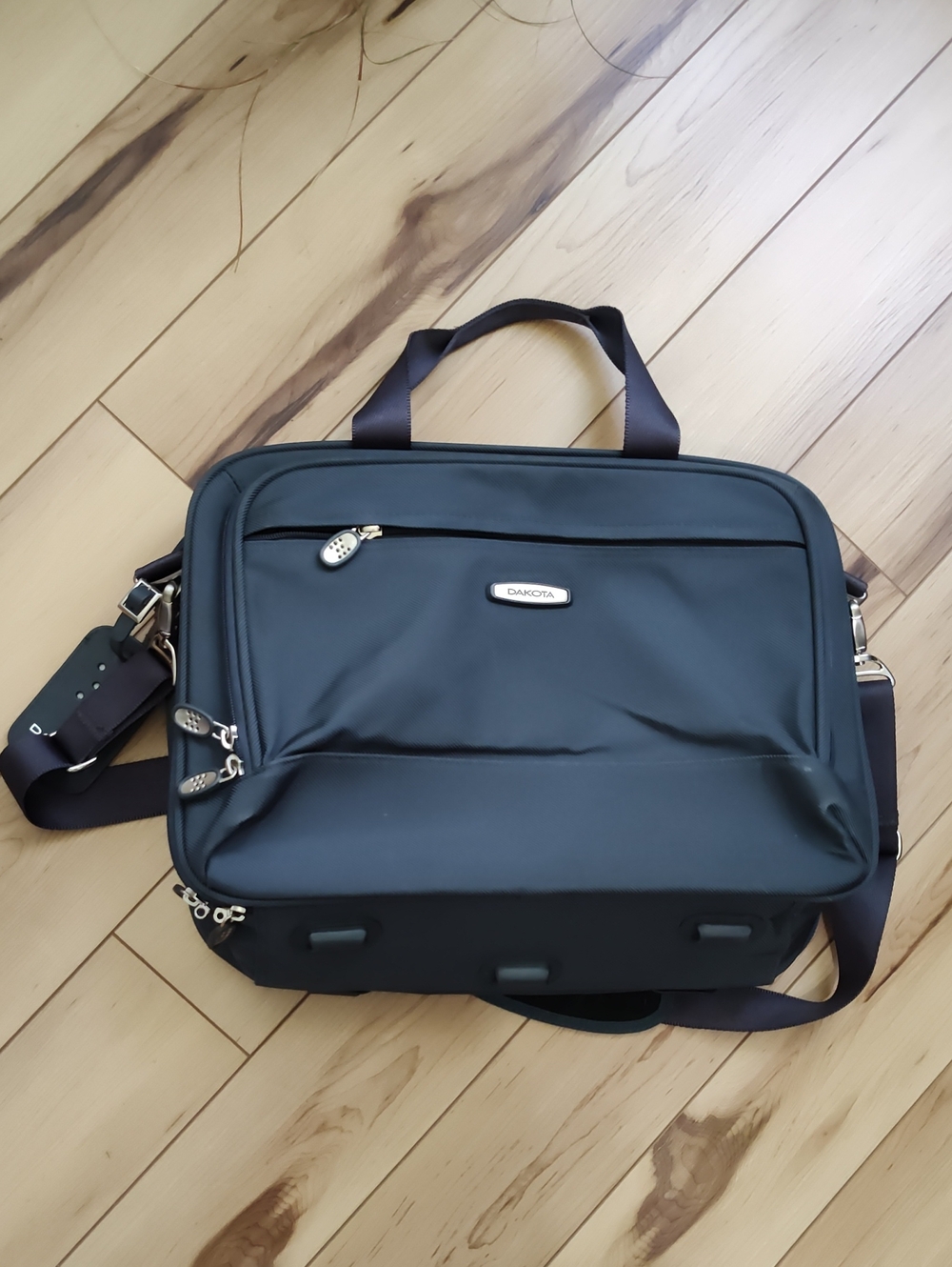 Dakota Black Travel Briefcase with Adjustable Shoulder Strap
